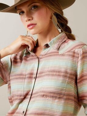 ARIAT WOMEN'S REAL BILLIE JEAN BUTTON DOWN SHIRT